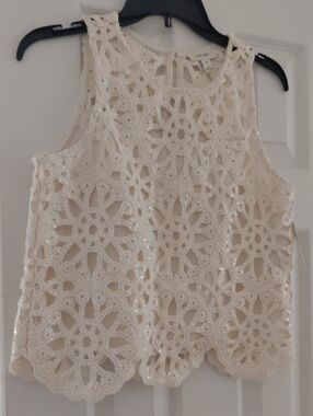 Sleeveless Crochet Lace Blouse - Ivory